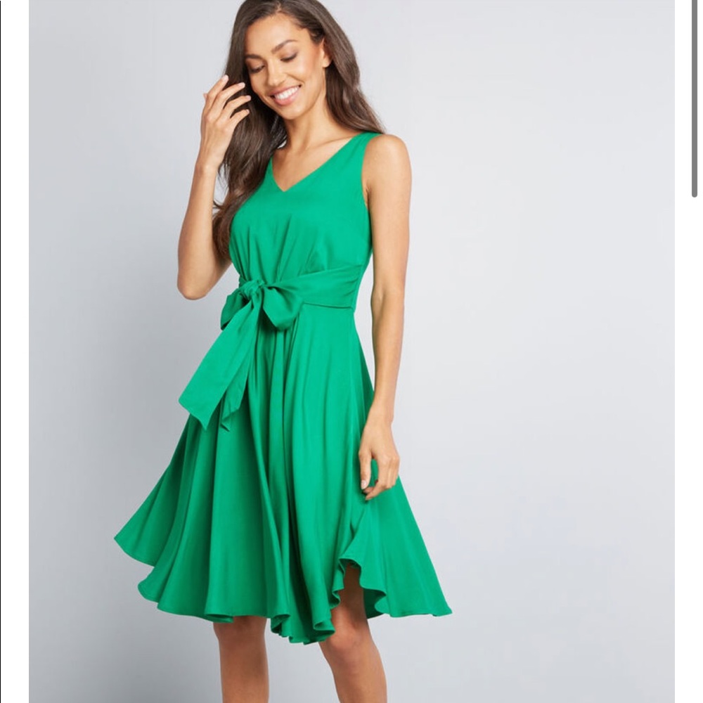 ModCloth Dress Green Sleeveless Full Skirt New